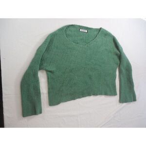 Red Memory Sweater Women Sz‎ V Neck Long Sleeve Green